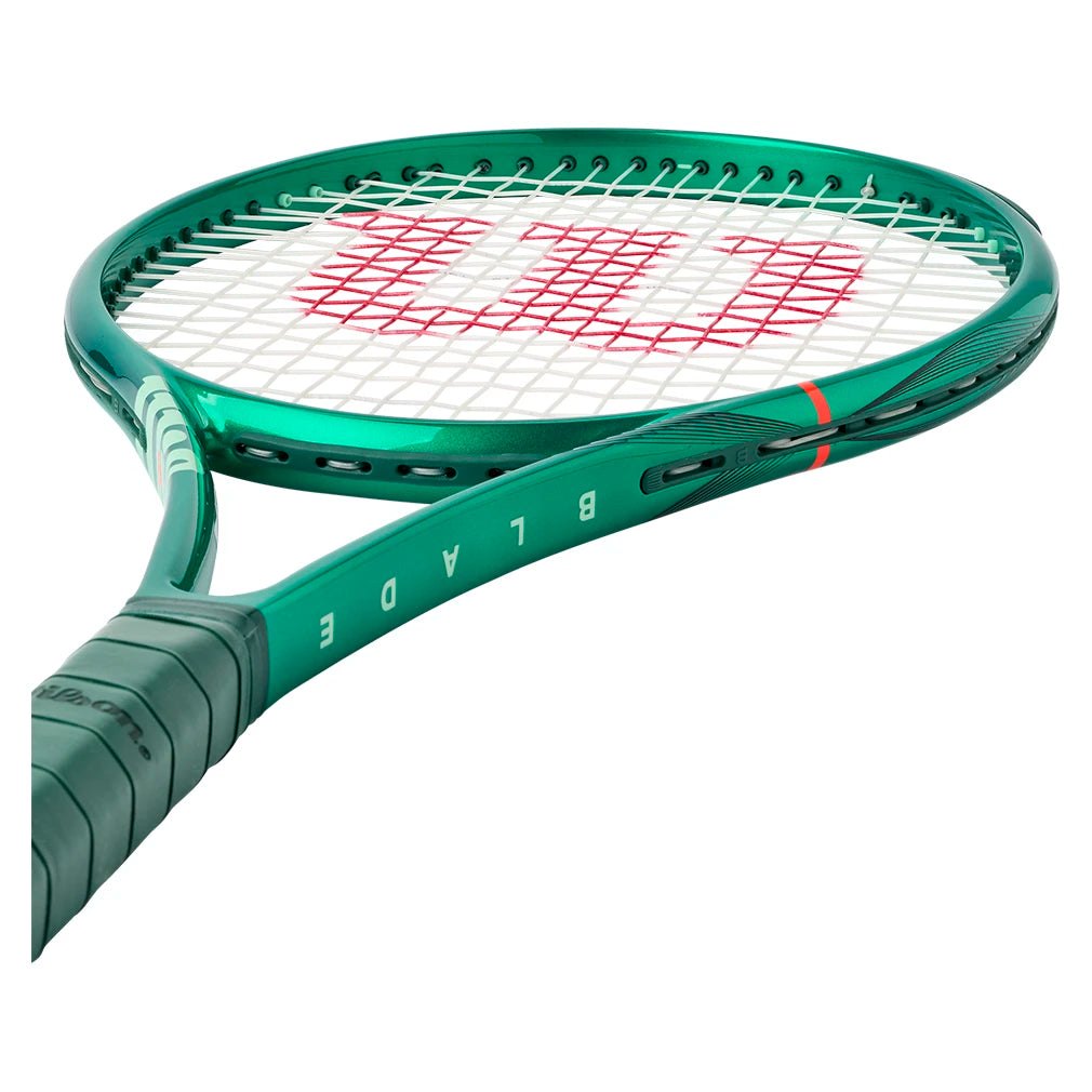 Wilson Blade 100L v10 Tennis Racquet