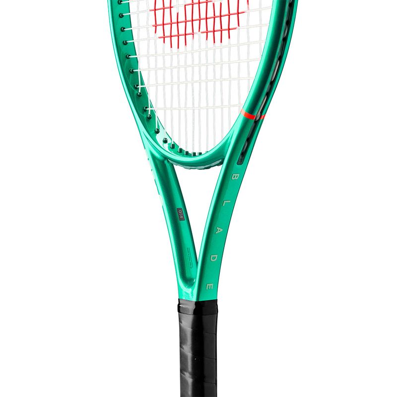 Wilson Blade 26 v10 Junior Tennis Racquet